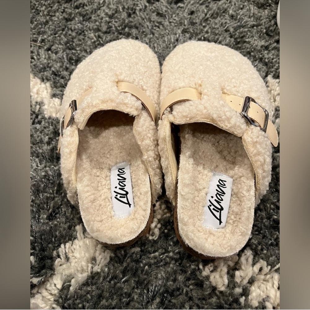 CLOGS - Picture 4 of 4